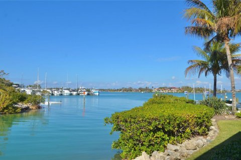 House in Venice, Florida 2 bedrooms, 134.34 sq.m. № 2098353 - photo 8