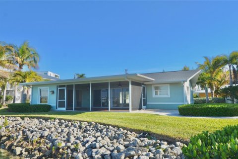 House in Venice, Florida 2 bedrooms, 134.34 sq.m. № 2098353 - photo 14