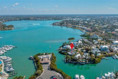 House in Venice, Florida 2 bedrooms, 134.34 sq.m. № 2098353 - photo 5