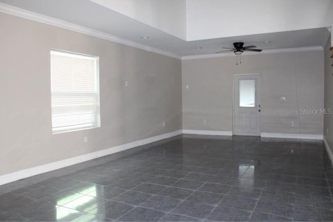 Villa ou maison à louer à Tampa, Floride: 4 chambres, 309.83 m2 № 2381204 - photo 9