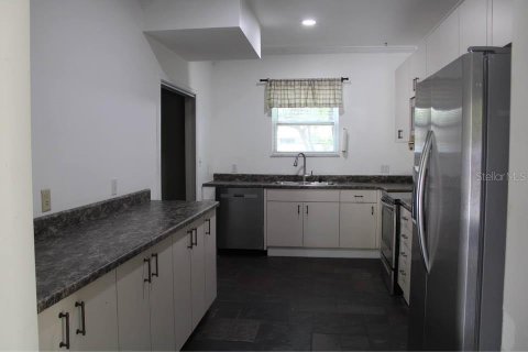Villa ou maison à louer à Tampa, Floride: 4 chambres, 309.83 m2 № 2381204 - photo 3