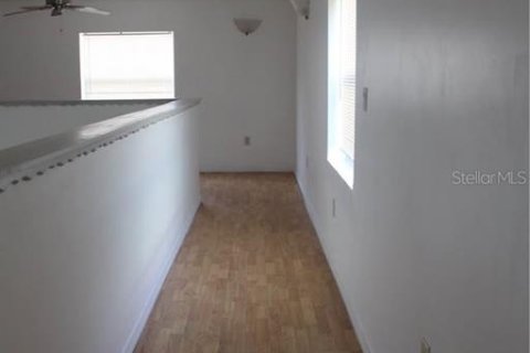 Villa ou maison à louer à Tampa, Floride: 4 chambres, 309.83 m2 № 2381204 - photo 8