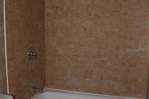 Villa ou maison à louer à Tampa, Floride: 4 chambres, 309.83 m2 № 2381204 - photo 11