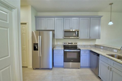 House in Winter Haven, Florida 2 bedrooms, 108.14 sq.m. № 1912601 - photo 5