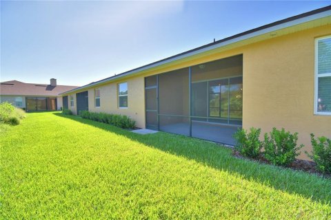 House in Winter Haven, Florida 2 bedrooms, 108.14 sq.m. № 1912601 - photo 28