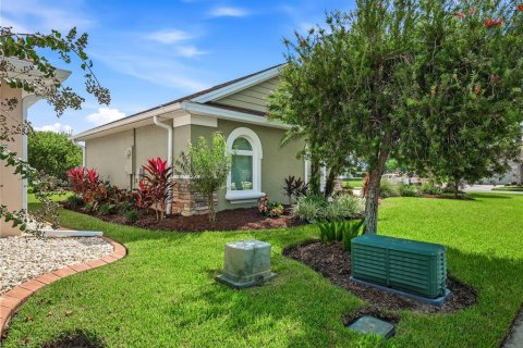 Villa ou maison à vendre à New Smyrna Beach, Floride: 3 chambres, 159.51 m2 № 2421787 - photo 10