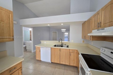 Villa ou maison à Boca Raton, Floride 2 chambres, 96.53 m2 № 1972847