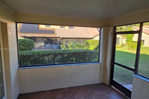 Villa ou maison à louer à Boca Raton, Floride: 2 chambres, 96.53 m2 № 1972847 - photo 15