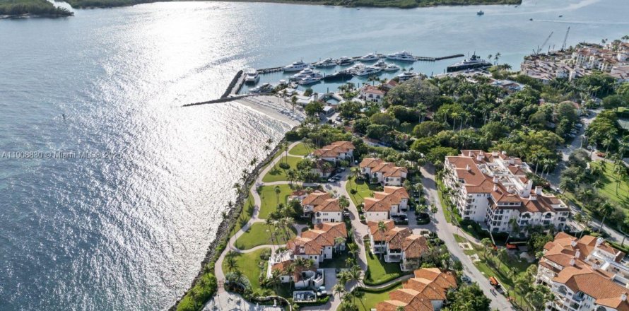 Condo à Miami Beach, Floride, 2 chambres  № 2038141