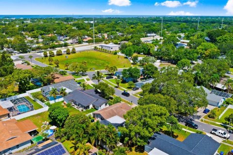 House in Palm Harbor, Florida 2 bedrooms, 115.94 sq.m. № 1869036 - photo 5