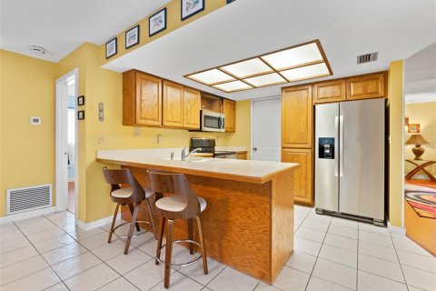 House in Palm Harbor, Florida 2 bedrooms, 115.94 sq.m. № 1869036 - photo 2