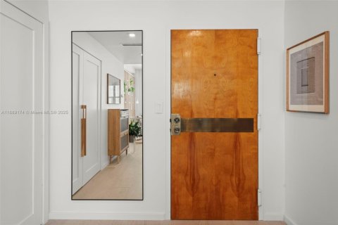 Copropriété à vendre à Miami Beach, Floride: 1 chambre, 50.17 m2 № 1943836 - photo 17