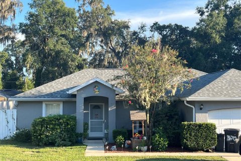 House in Ocala, Florida 3 bedrooms, 114.46 sq.m. № 1856112 - photo 1