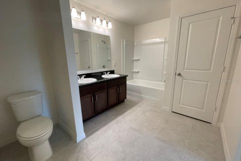 Casa en alquiler en Davenport, Florida, 4 dormitorios, 163.51 m2 № 1885073 - foto 11