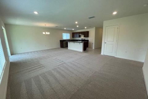 Casa en alquiler en Davenport, Florida, 4 dormitorios, 163.51 m2 № 1885073 - foto 2