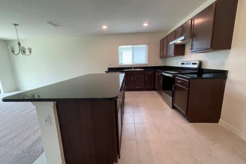 Casa en alquiler en Davenport, Florida, 4 dormitorios, 163.51 m2 № 1885073 - foto 4