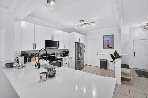 Touwnhouse à vendre à Lake Worth, Floride: 3 chambres, 145.11 m2 № 2387029 - photo 9