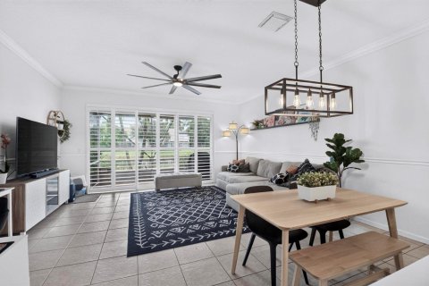 Touwnhouse à vendre à Lake Worth, Floride: 3 chambres, 145.11 m2 № 2387029 - photo 18