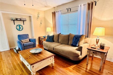 Casa en venta en Saint Petersburg, Florida, 3 dormitorios, 140.47 m2 № 1375132 - foto 11