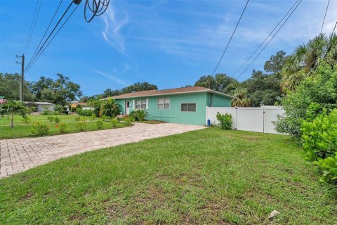 Casa en venta en Saint Petersburg, Florida, 3 dormitorios, 140.47 m2 № 1375132 - foto 7