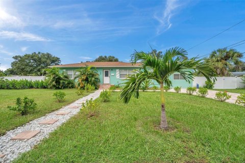 Casa en venta en Saint Petersburg, Florida, 3 dormitorios, 140.47 m2 № 1375132 - foto 2
