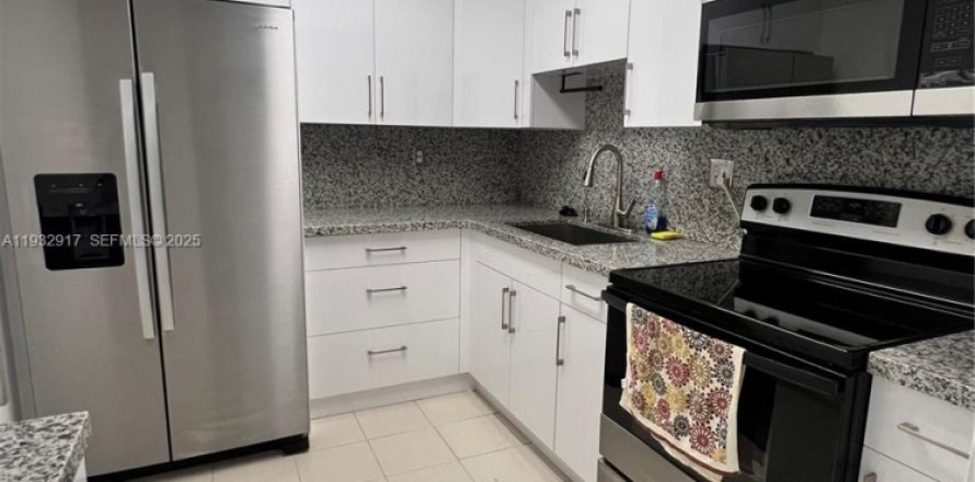 Квартира в Майами, Флорида 3 спальни, 95.13м2 № 1991776