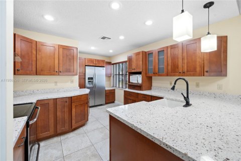 Casa en alquiler en Davie, Florida, 3 dormitorios, 126.53 m2 № 2011180 - foto 2