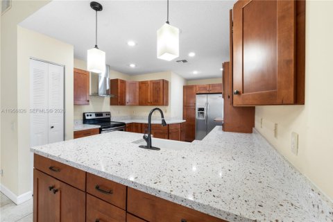 Casa en Davie, Florida 3 dormitorios, 126.53 m2 № 2011180