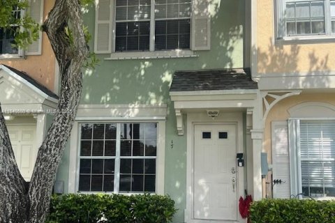 Townhouse in Weston, Florida 2 bedrooms, 103.12 sq.m. № 1836805 - photo 2