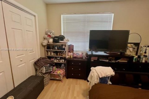 Townhouse in Weston, Florida 2 bedrooms, 103.12 sq.m. № 1836805 - photo 13