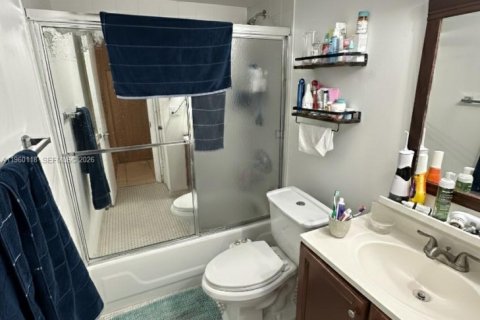Condominio en alquiler en Davie, Florida, 2 dormitorios, 83.61 m2 № 2020309 - foto 11