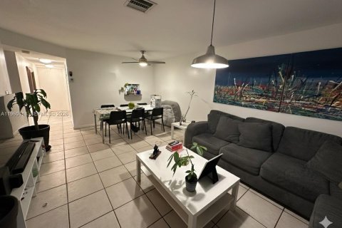 Condominio en alquiler en Davie, Florida, 2 dormitorios, 83.61 m2 № 2020309 - foto 12