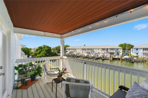 Condo à Saint Petersburg, Floride, 2 chambres  № 2111249