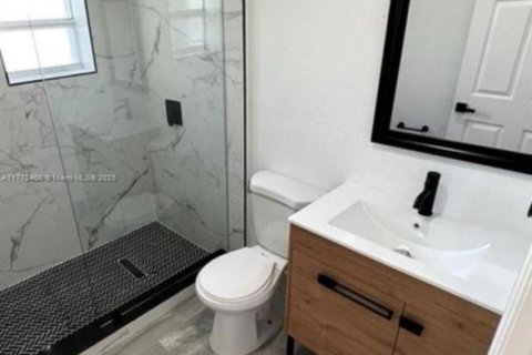 Villa ou maison à vendre à Miami, Floride: 2 chambres, 89.28 m2 № 1939726 - photo 13