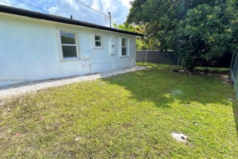 Villa ou maison à vendre à Miami, Floride: 2 chambres, 89.28 m2 № 1939726 - photo 6