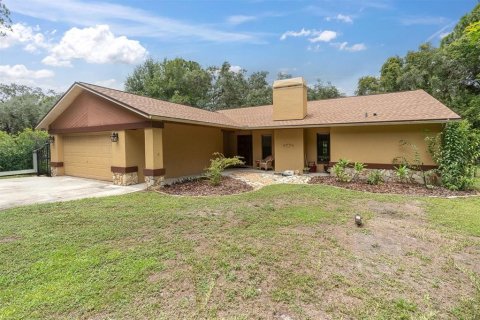 Villa ou maison à New Port Richey, Floride 3 chambres, 191.56 m2 № 2267505