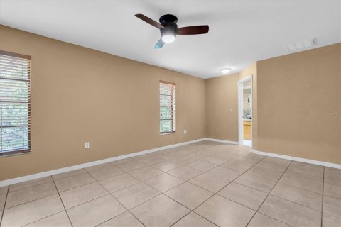 Villa ou maison à vendre à New Port Richey, Floride: 3 chambres, 191.56 m2 № 2267505 - photo 24