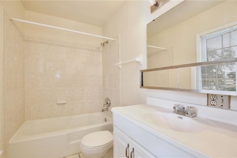 Copropriété à louer à Casselberry, Floride: 1 chambre, 69.96 m2 № 2423842 - photo 11