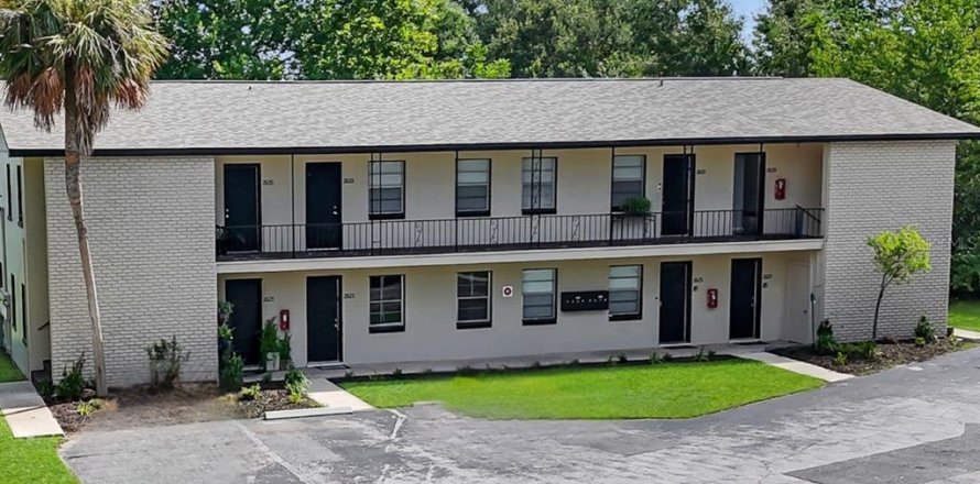 Immobilier commercial à Ocala, Floride 414.9 m2 № 2198630