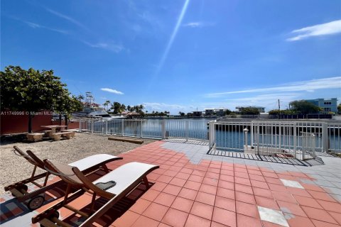 Снять в аренду виллу или дом в Ки-Ларго, Флорида 2 спальни, 111.48м2, № 1958867 - фото 24