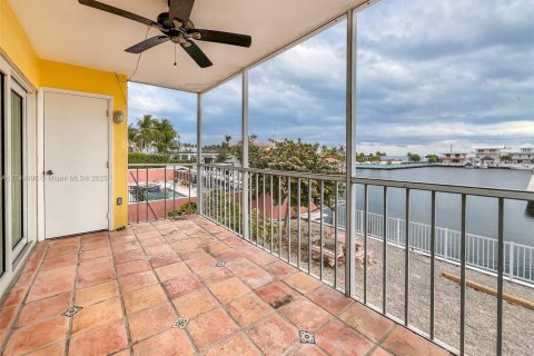 Снять в аренду виллу или дом в Ки-Ларго, Флорида 2 спальни, 111.48м2, № 1958867 - фото 3