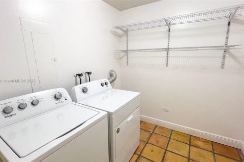 Снять в аренду виллу или дом в Ки-Ларго, Флорида 2 спальни, 111.48м2, № 1958867 - фото 15