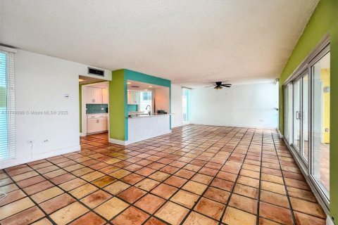 Снять в аренду виллу или дом в Ки-Ларго, Флорида 2 спальни, 111.48м2, № 1958867 - фото 5