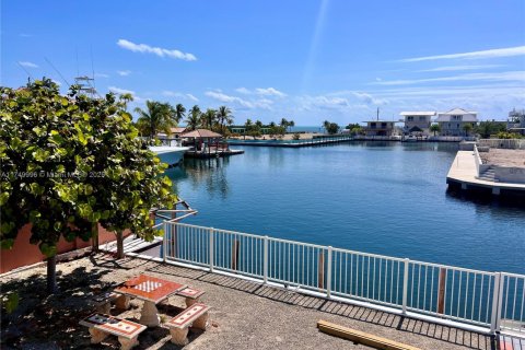 Снять в аренду виллу или дом в Ки-Ларго, Флорида 2 спальни, 111.48м2, № 1958867 - фото 1