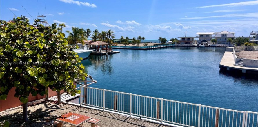 Дом в Ки-Ларго, Флорида 2 спальни, 111.48м2 № 1958867