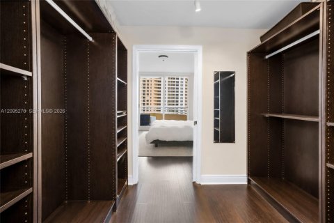 Copropriété à louer à Miami, Floride: 2 chambres, 130.06 m2 № 2388384 - photo 16