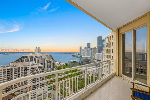 Copropriété à louer à Miami, Floride: 2 chambres, 130.06 m2 № 2388384 - photo 8