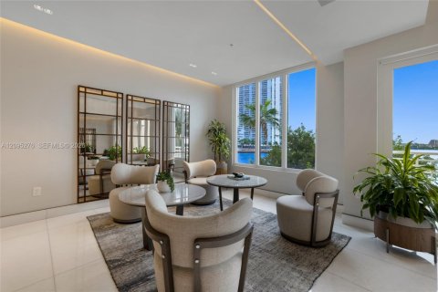Copropriété à louer à Miami, Floride: 2 chambres, 130.06 m2 № 2388384 - photo 28