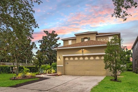 House in Gibsonton, Florida 4 bedrooms, 251.02 sq.m. № 1914820 - photo 1