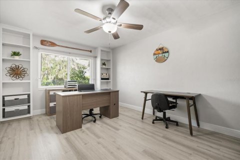 Villa ou maison à louer à Tavares, Floride: 4 chambres, 225.47 m2 № 2406882 - photo 22